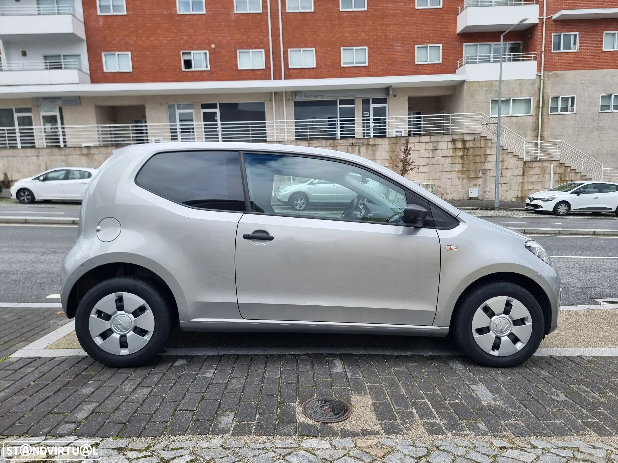 VW Up! 1.0 BlueMotion Move - 6
