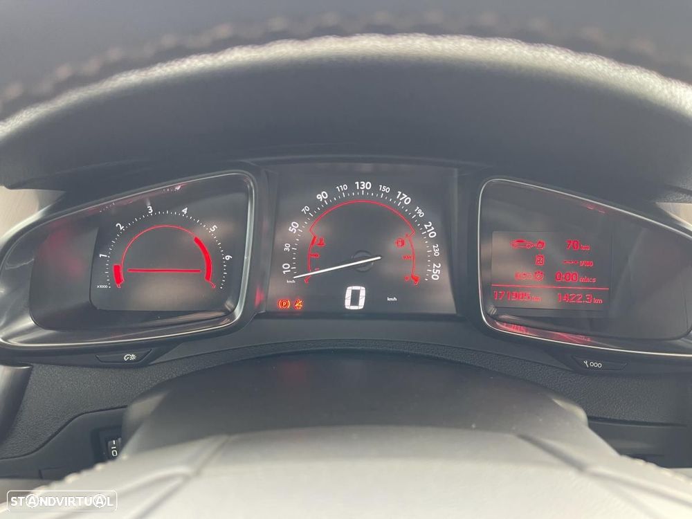 DS DS5 1.6 BlueHDi So Chic - 19