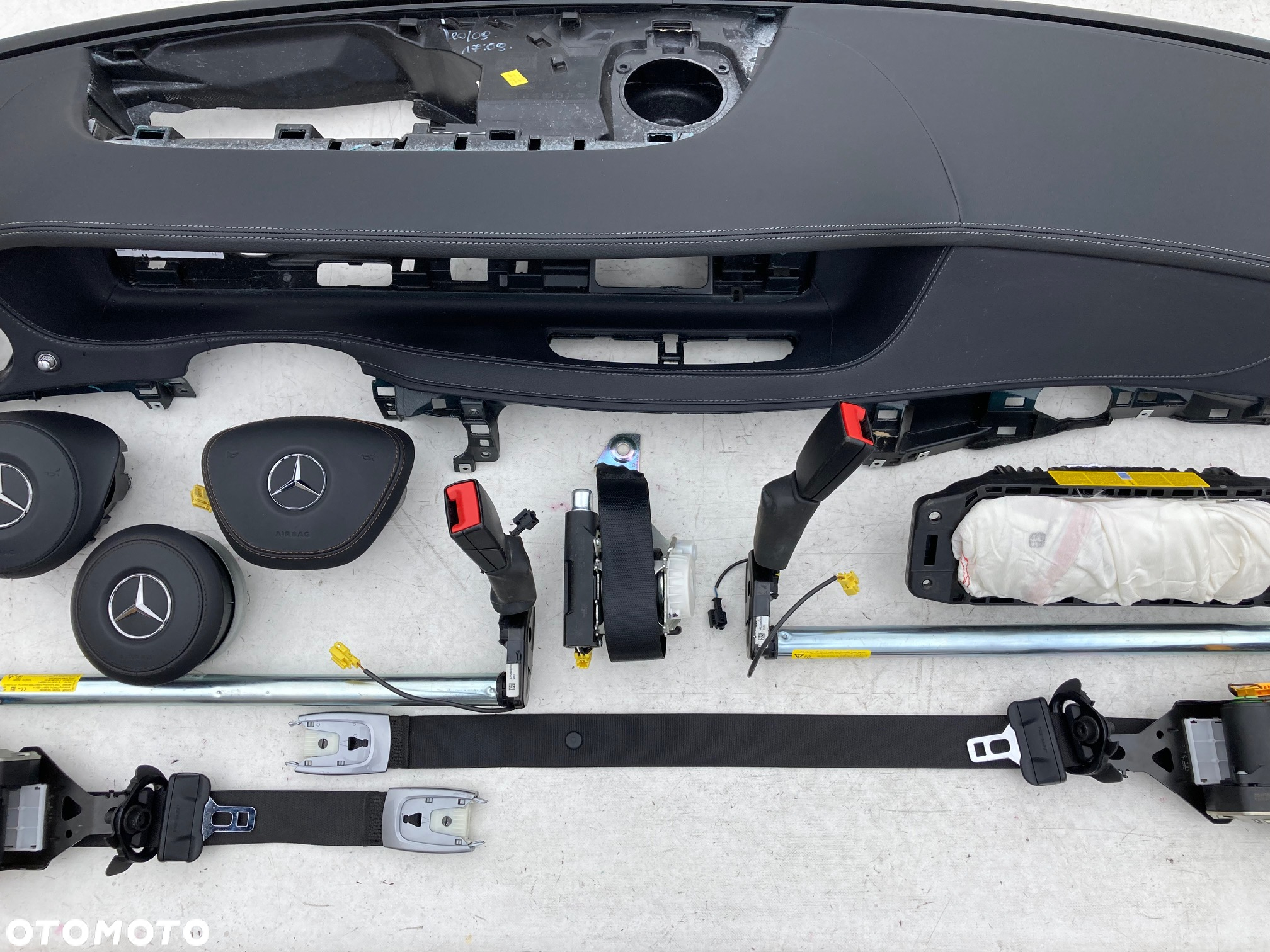 MERCEDES S W217 W222 DASHBOARD DESKA KONSOLA KOKPIT PULPIT PÓŁKA PARAPET PODUSZKI AIRBAG PASY PAS KURTYNA FOTELA FOTEL CURTAIN  SEAT BELT KAPOTAŻ TURNOVER Raz2 - 5