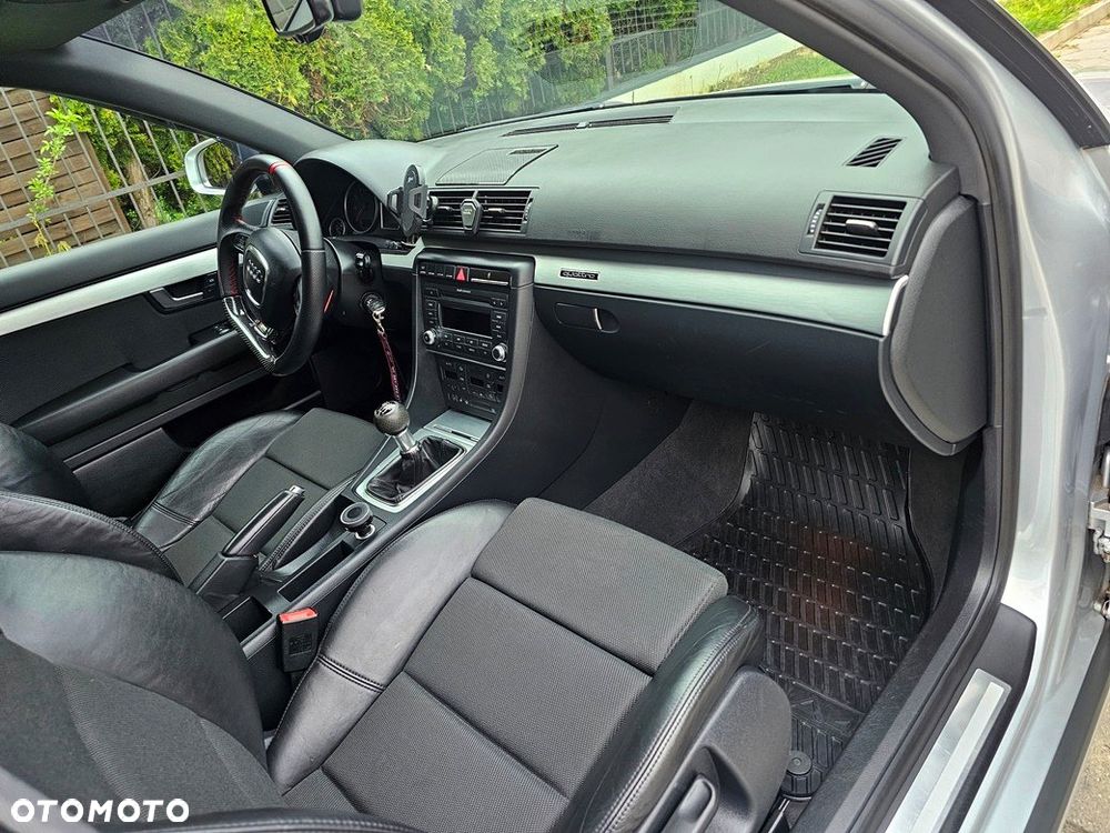 Audi A4 Avant 1.8T Quattro - 23