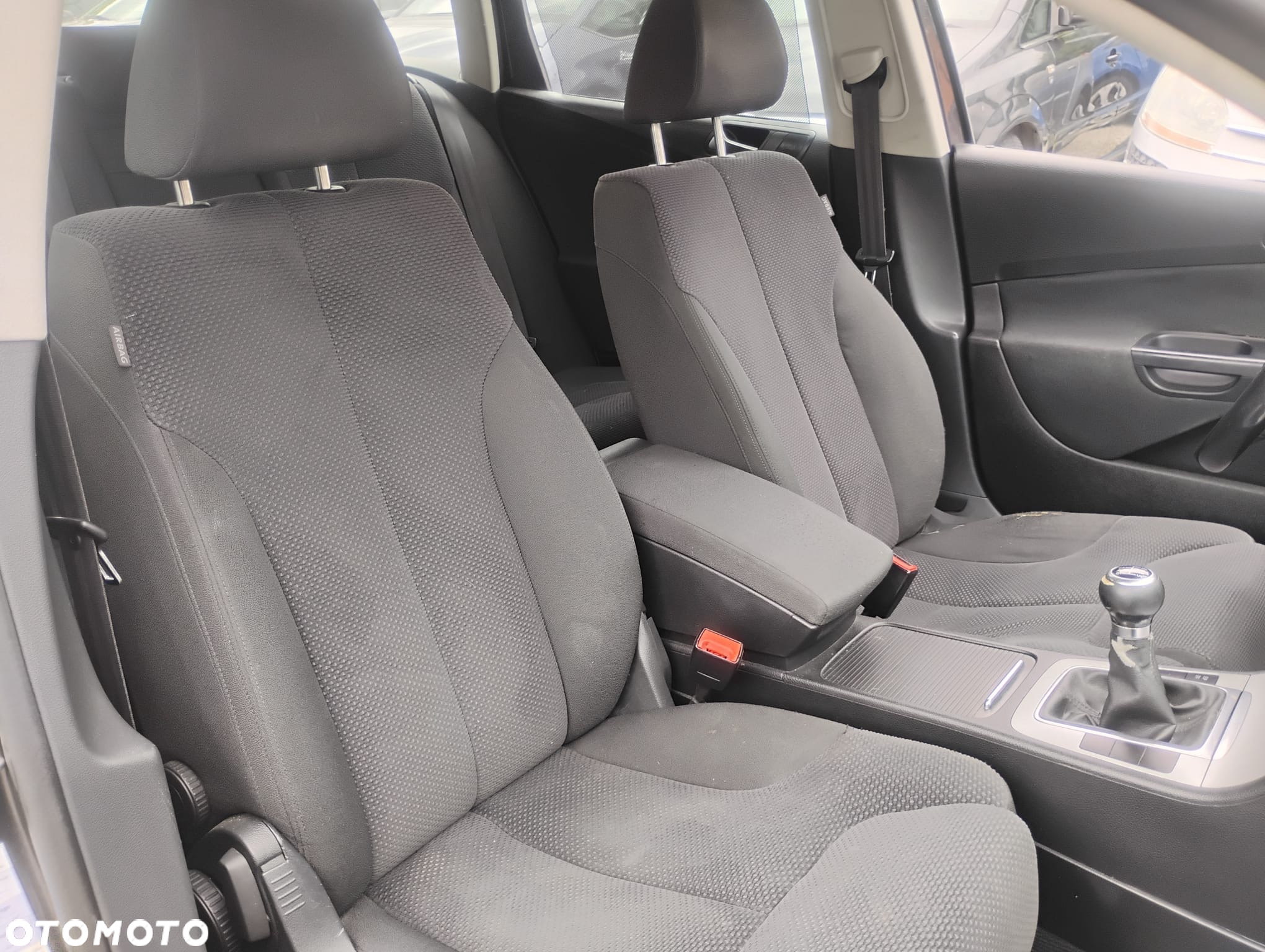 Volkswagen Passat 2.0 TDI Comfortline - 30
