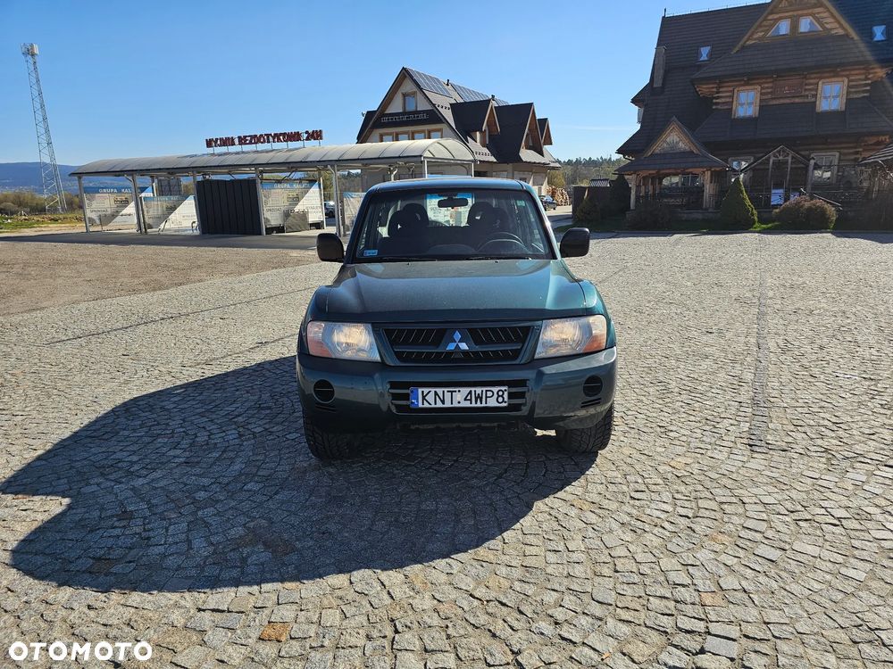 Mitsubishi Pajero - 3