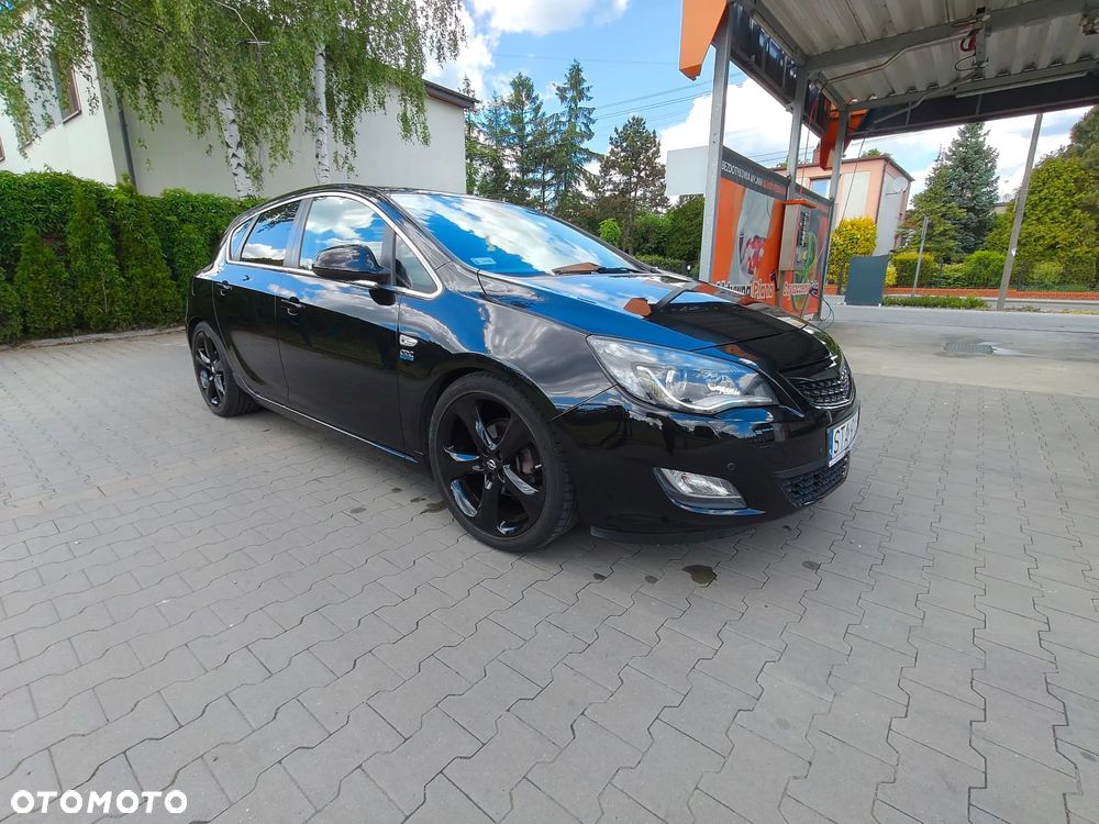 Opel Astra 1.4 Turbo Cosmo - 1