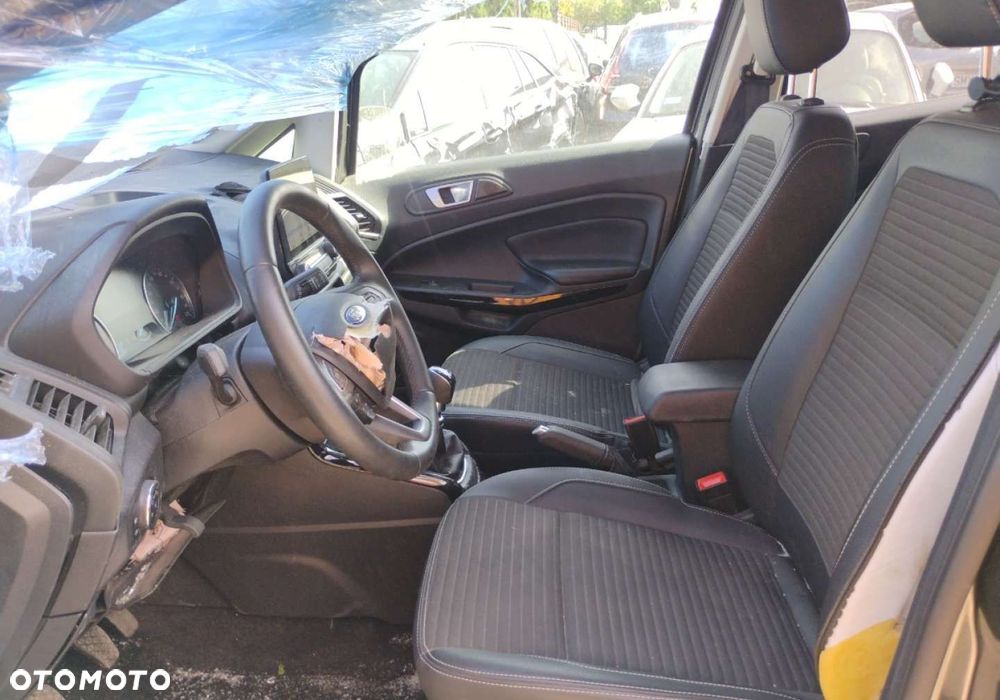 Ford EcoSport - 8