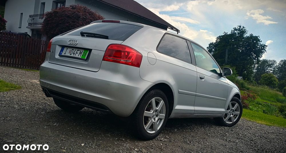 Audi A3 3-drzwiowe 1.6 S line Sportpaket (plus) - 13