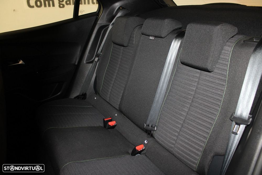 Peugeot 2008 1.5 BlueHDi Active EAT8 - 25