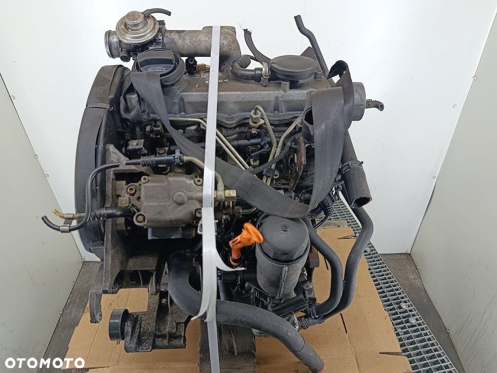 SILNIK VW GOLF IV AGR 1.9 TDI - 1