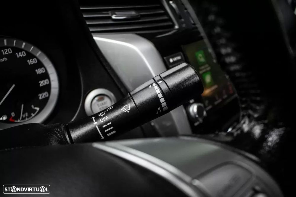 Nissan Navara 2.3 dCi CD 4WD Tekna Auto - 18