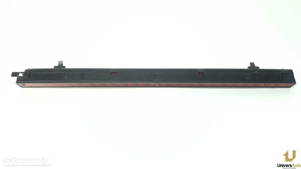 LUZ CENTRAL DE TRAVÃO SKODA SUPERB COMBI (3T5) COMFORT - 1