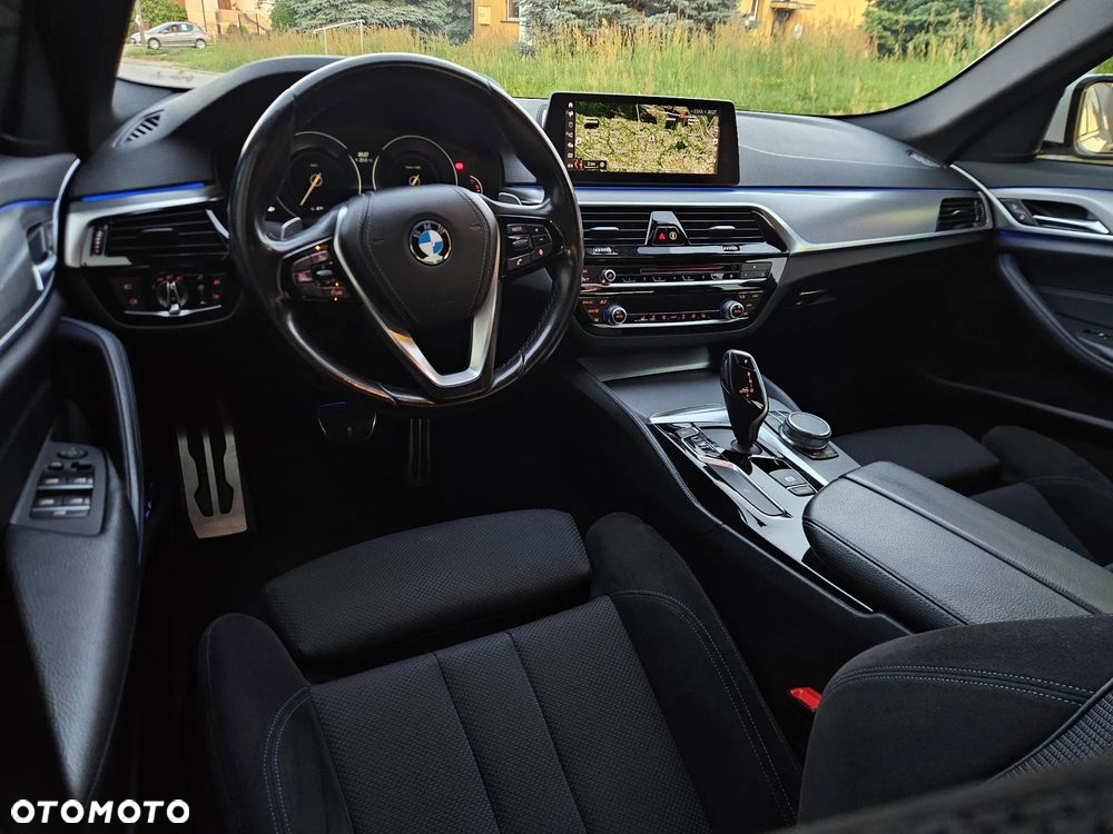 BMW Seria 5 520d xDrive M Sport sport - 14