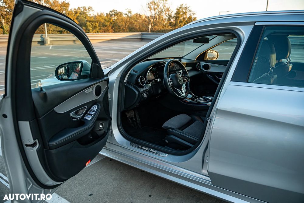 Mercedes-Benz C 220 d T 9G-TRONIC AMG Line - 15