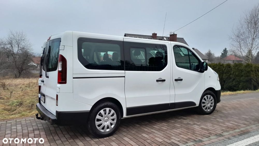 Renault Trafic - 2