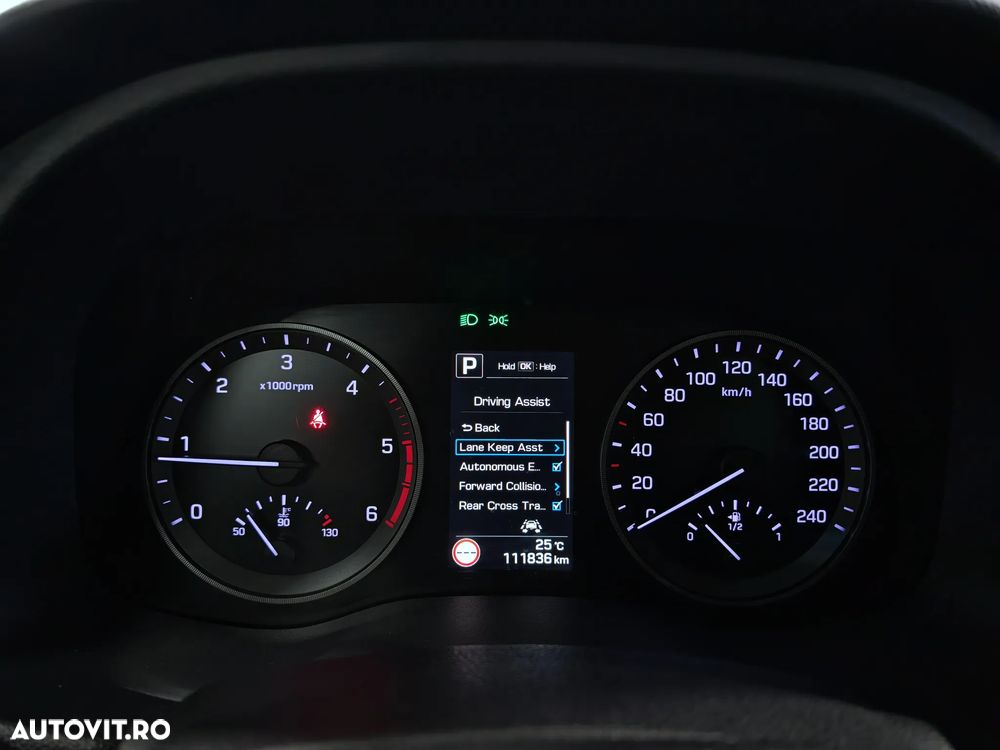 Hyundai Tucson blue 1.7 CRDi 2WD DCT Premium - 18