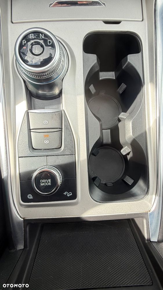 Ford Explorer - 19