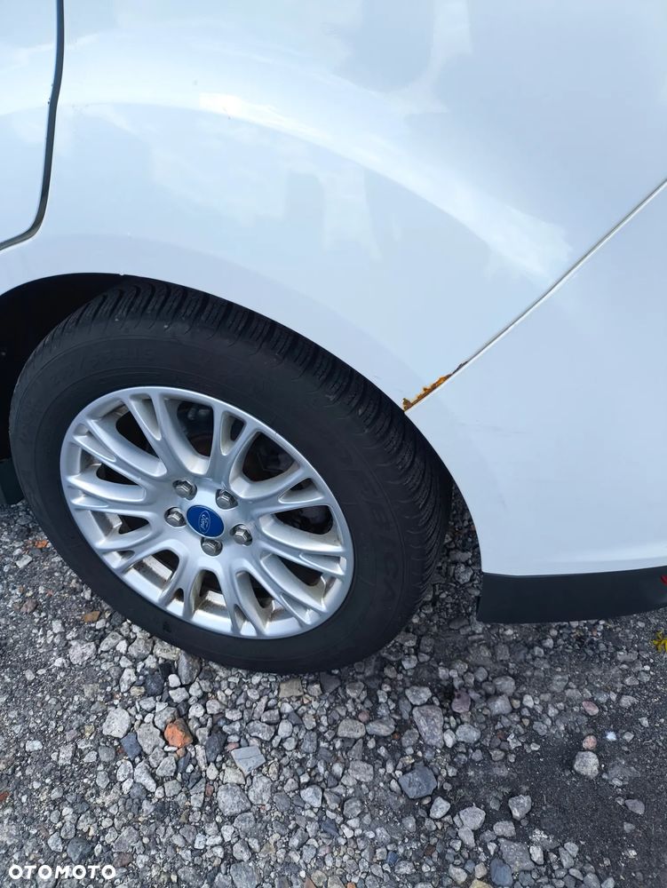 Ford Grand C-MAX - 19