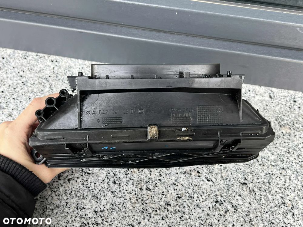 Filtr Powietrza Mercedes Benz A6420942304 - 3