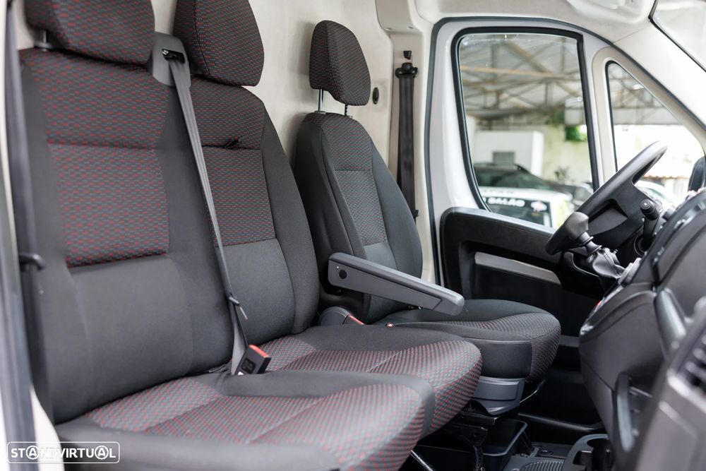 Peugeot Boxer 2.2 BlueHDi 335 L2H2 Premium - 17