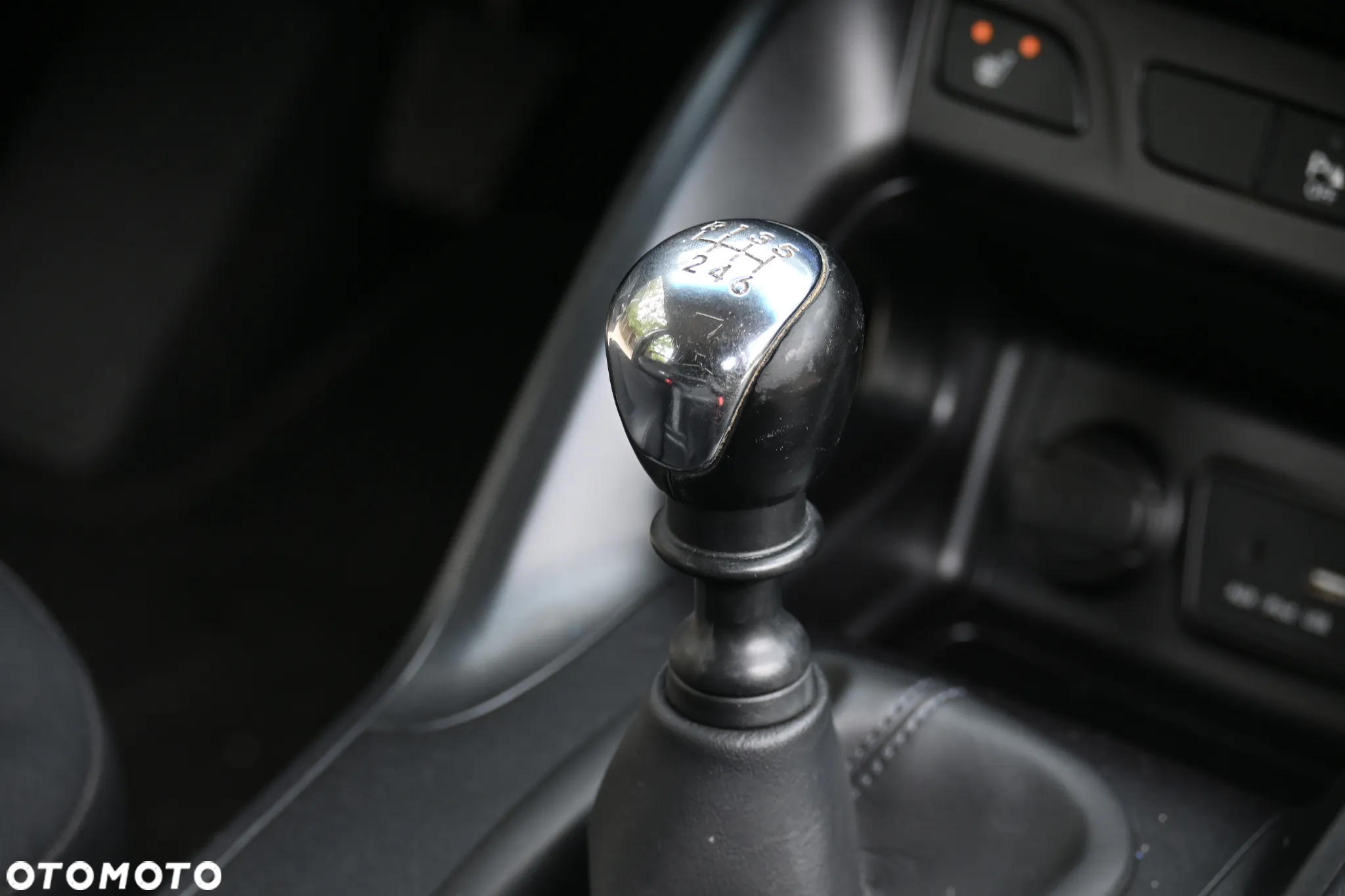 Hyundai ix35 1.6 GDI Premium 2WD - 28