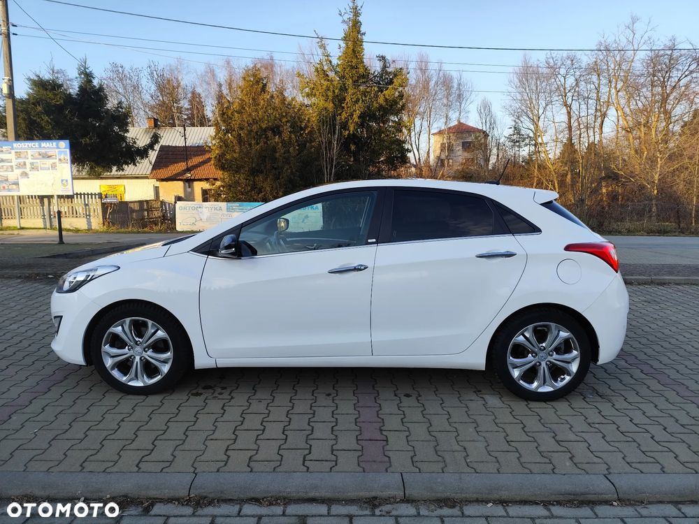 Hyundai i30 1.6 Fifa World Cup Edition - 30