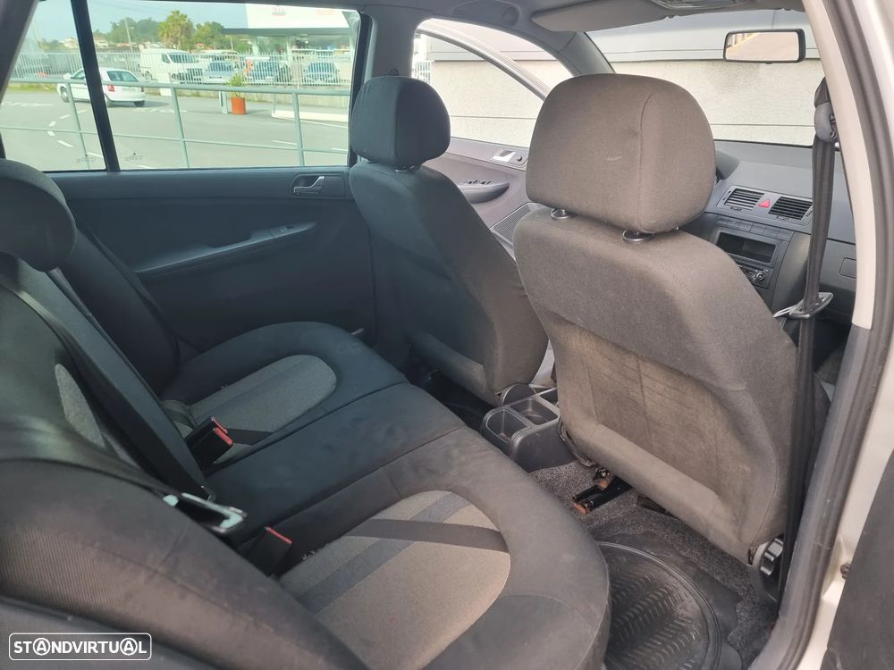 Skoda Fabia Break 1.2 Active - 14