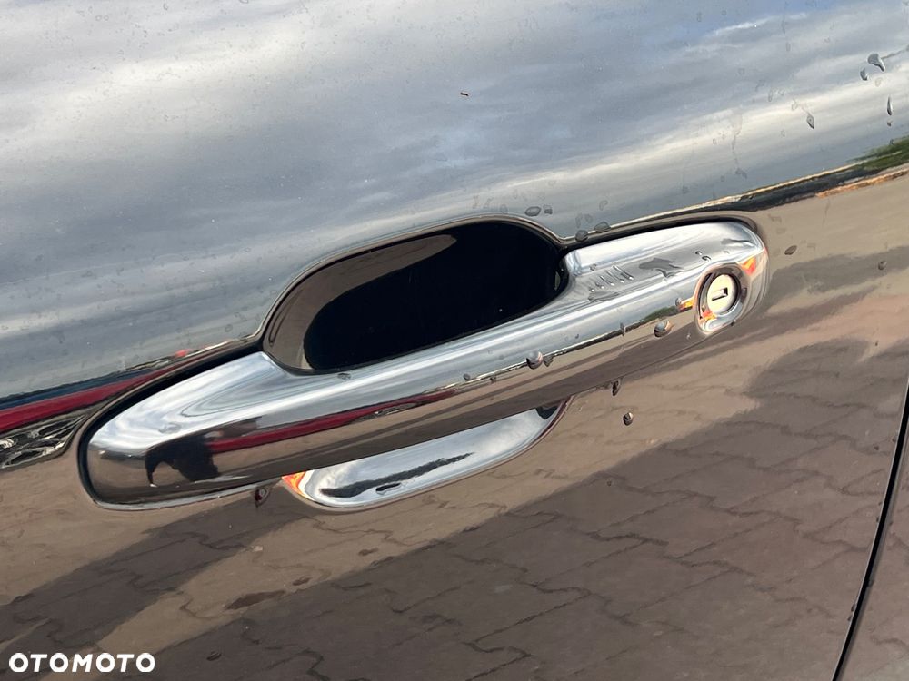 Ford Kuga 2.0 TDCi FWD Titanium - 30