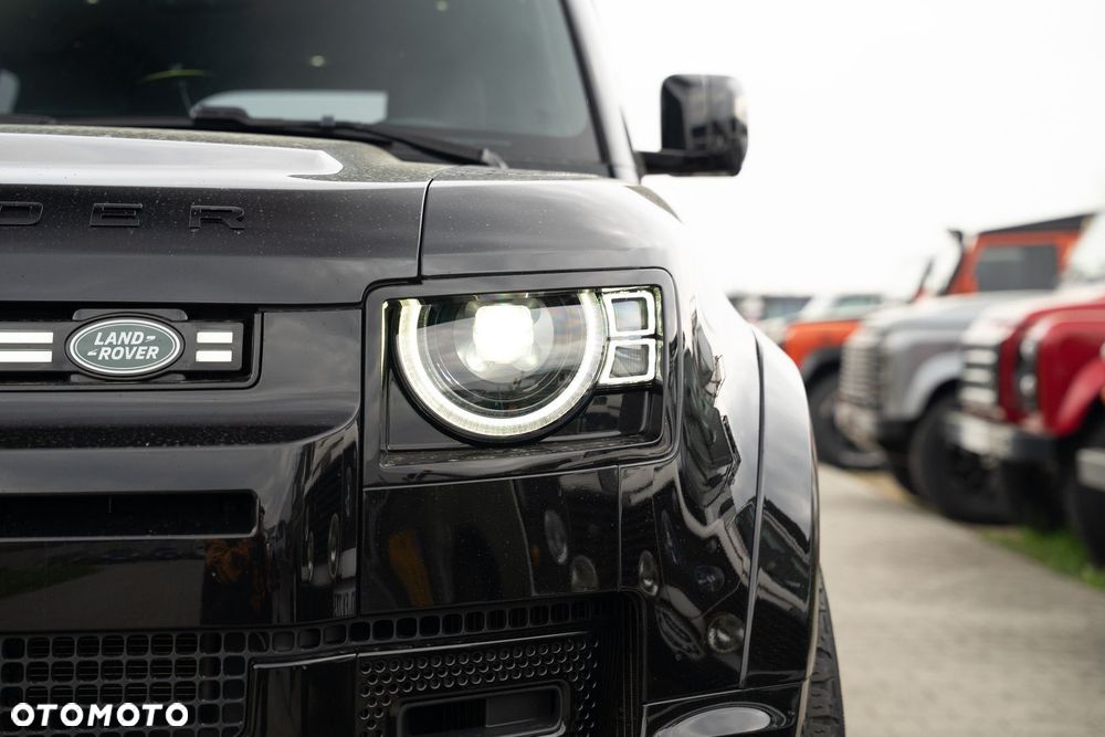 Land Rover Defender - 14