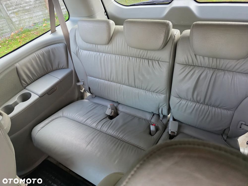 Honda Odyssey 3.5 LX - 10