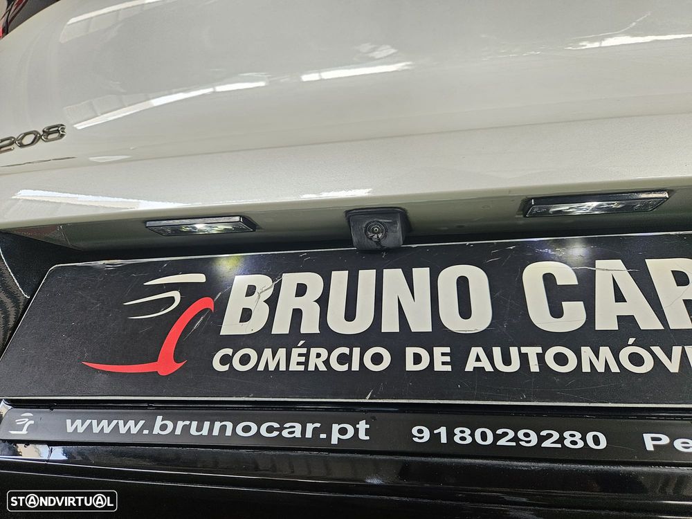 Peugeot 208 1.5 BlueHDi GT - 11