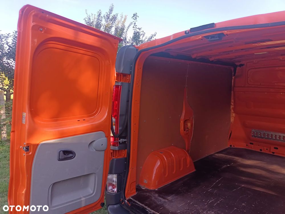 Opel Vivaro - 20