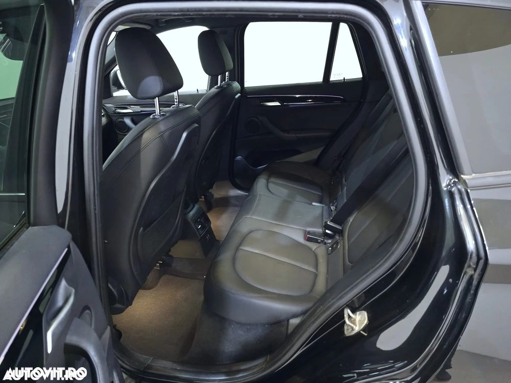 BMW X1 xDrive25e AT PHEV - 11