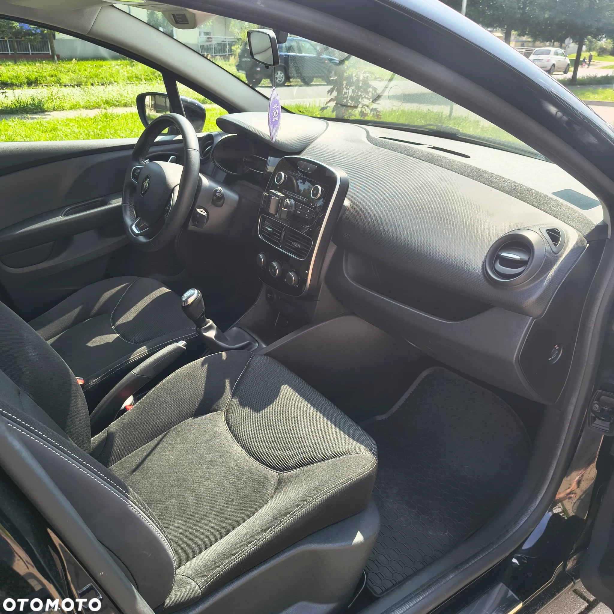 Renault Clio - 15