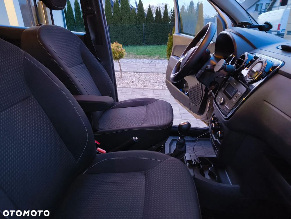 Dacia Lodgy 1.3 TCe Laureate S&S - 22