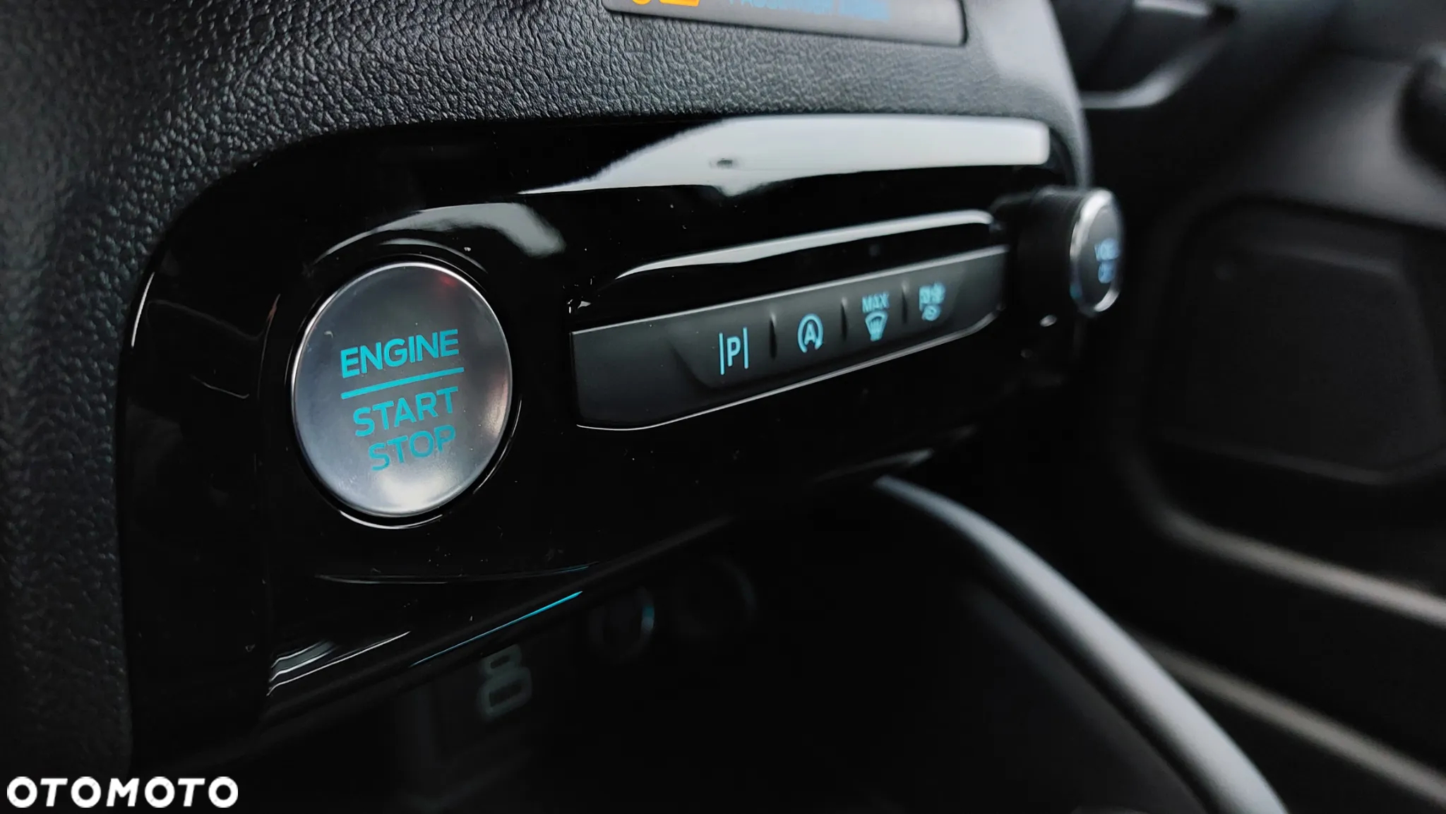 Ford Kuga 1.5 EcoBoost FWD ST-Line - 10