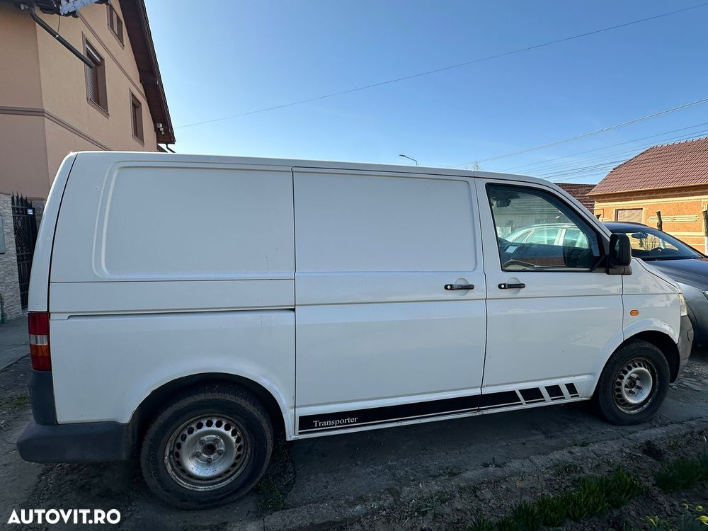 Volkswagen Transporter - 1