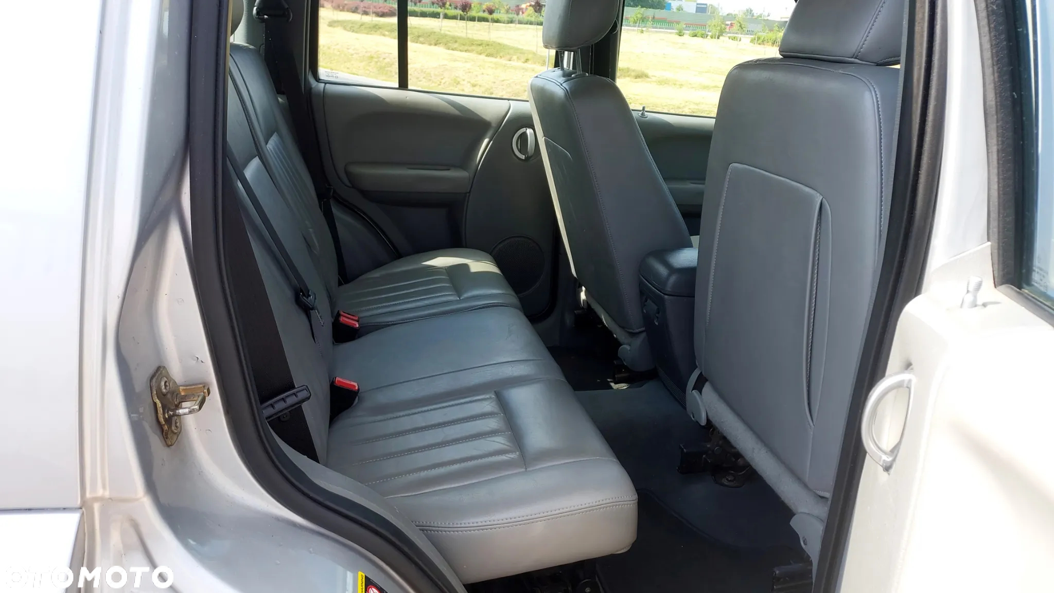 Jeep Cherokee 3.7L Limited - 12