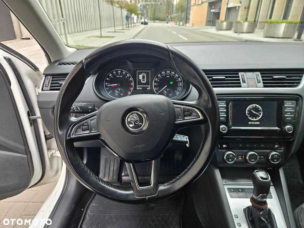 Skoda Octavia 1.6 TDI Edition DSG - 15