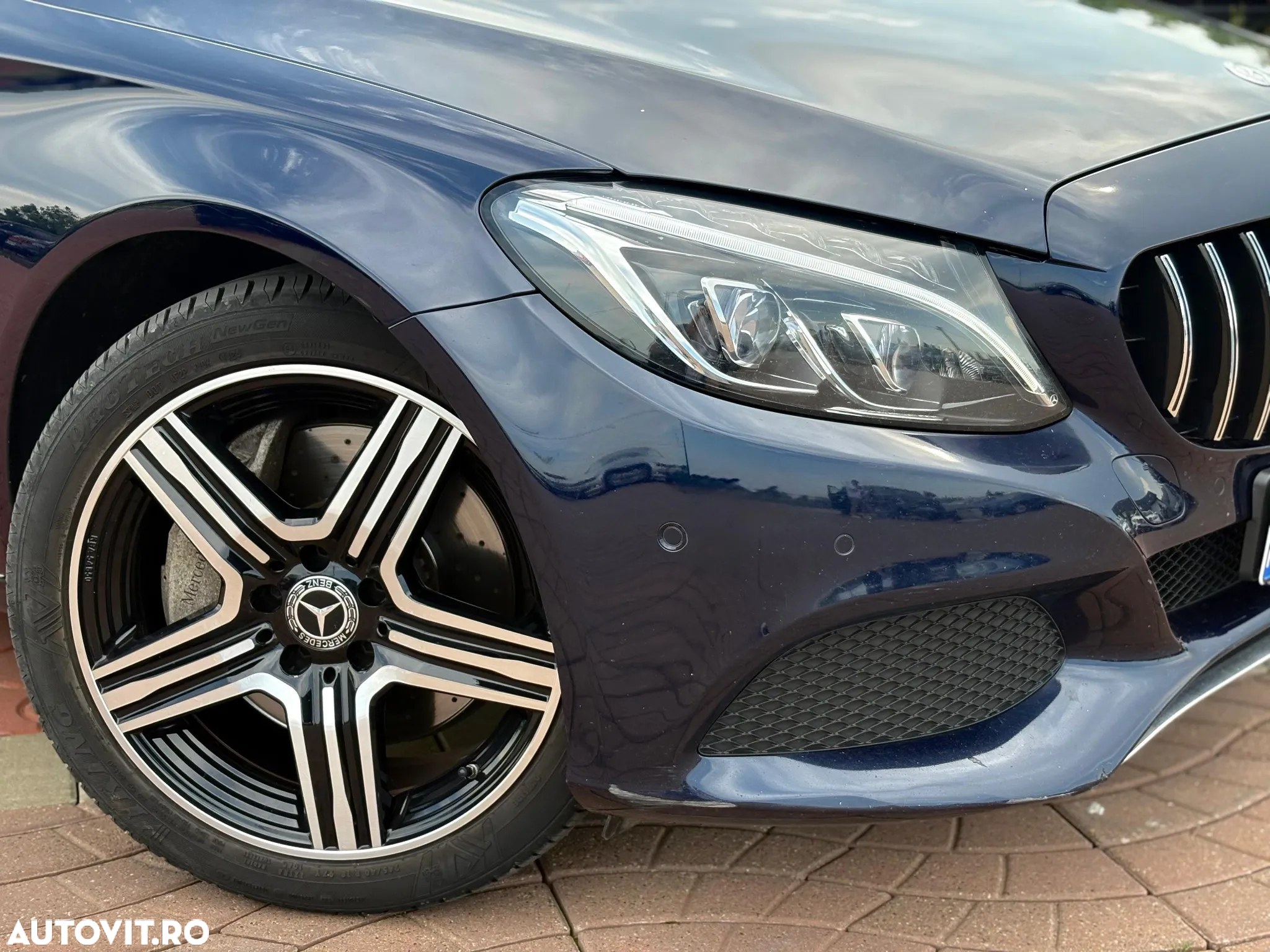 Mercedes-Benz C - 9
