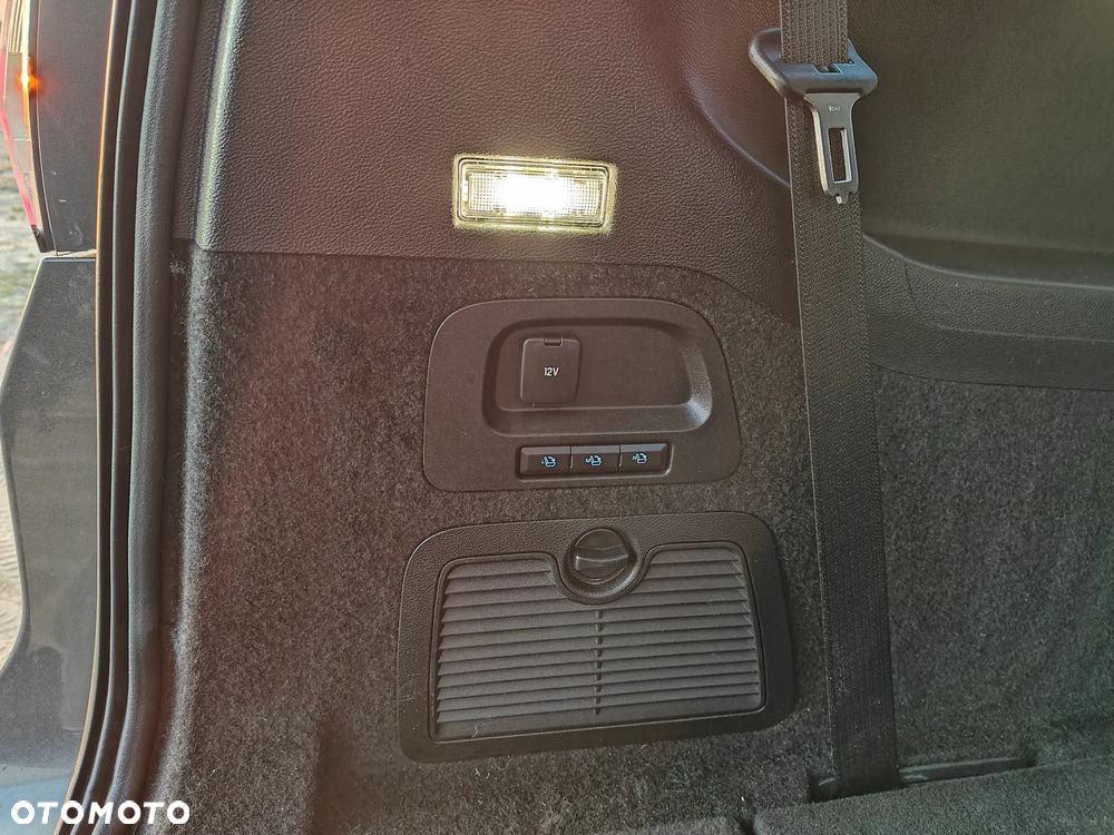 Ford Galaxy 2.0 TDCi Titanium - 29