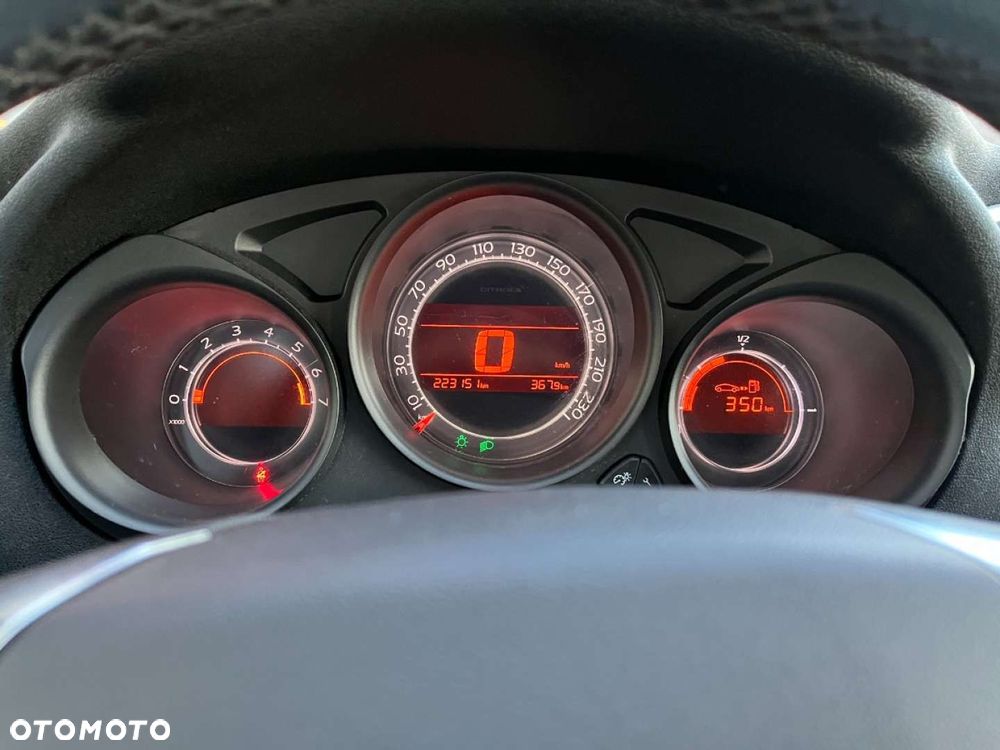 Citroën C4 1.6 VTi SX - 9