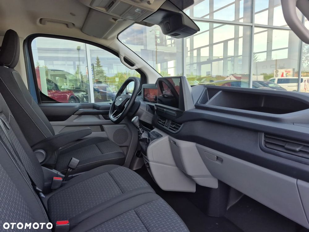 Ford TRANSIT CUSTOM - 12