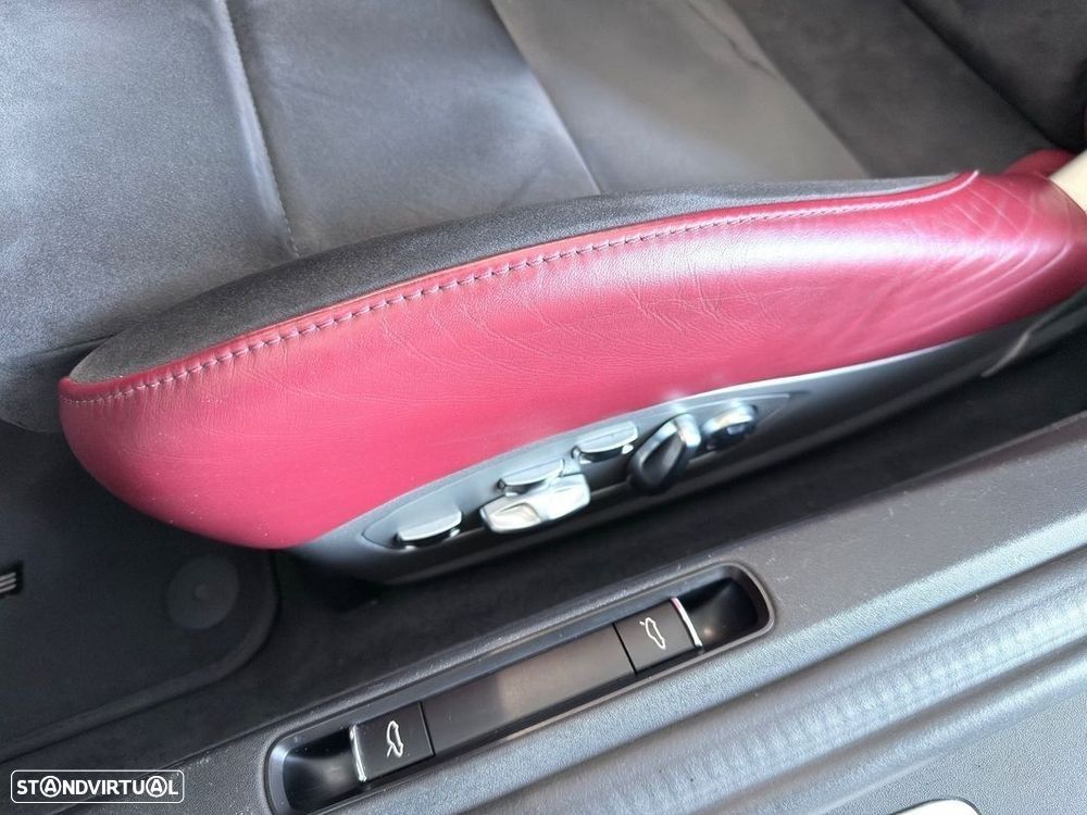 Porsche 718 Spyder Standard - 33