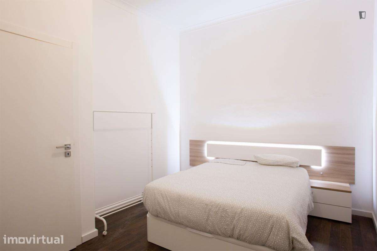 Quarto - localizado em Alcântara Lisbon - Grande imagem: 3/14
