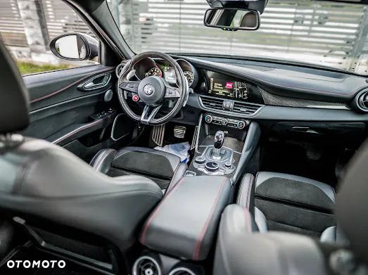 Alfa Romeo Giulia 2.9 Bi Turbo V6 Quadrifoglio - 5