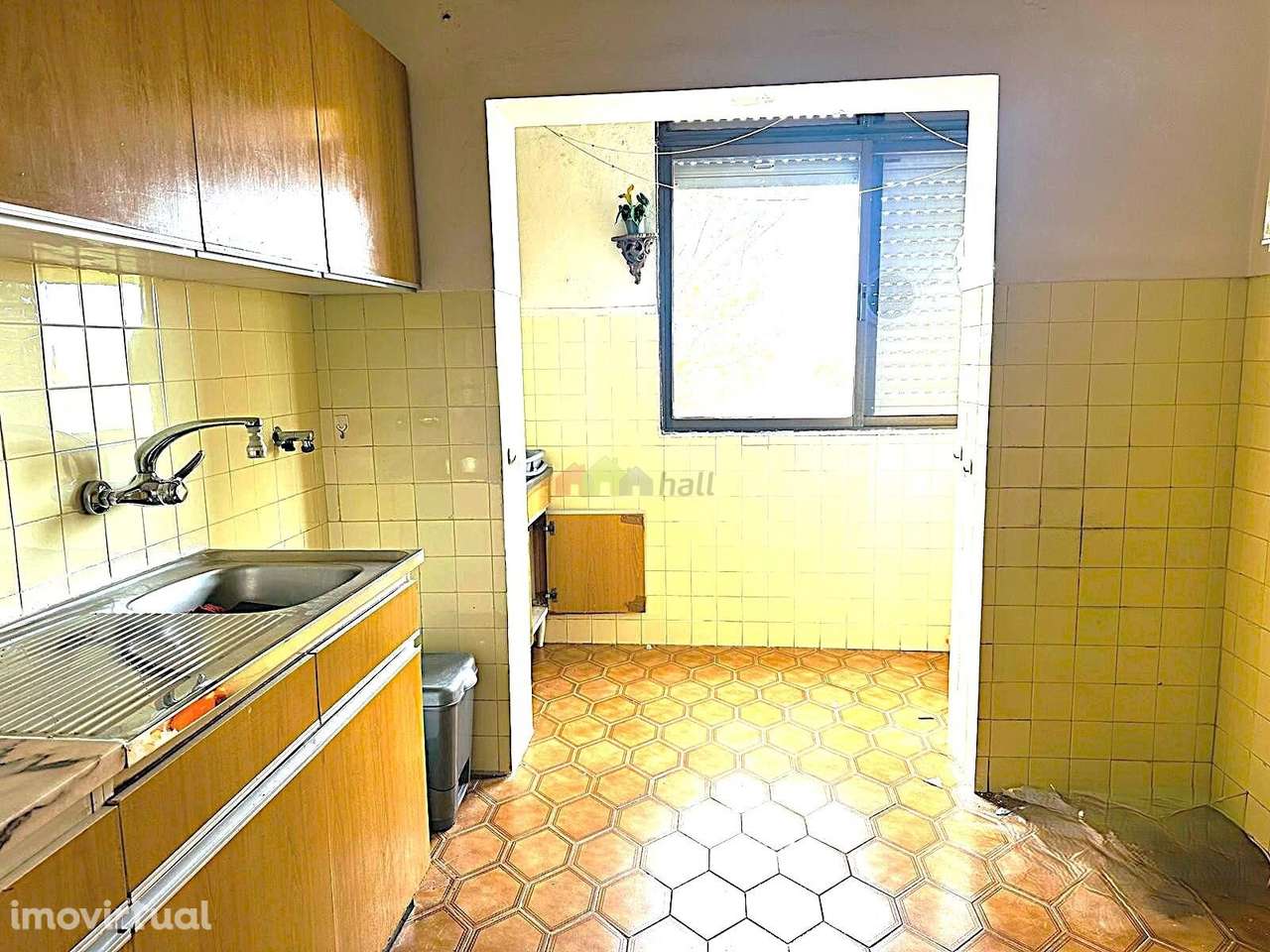 Apartamento T2, segundo andar, no Lavradio - Barreiro - Grande imagem: 3/24