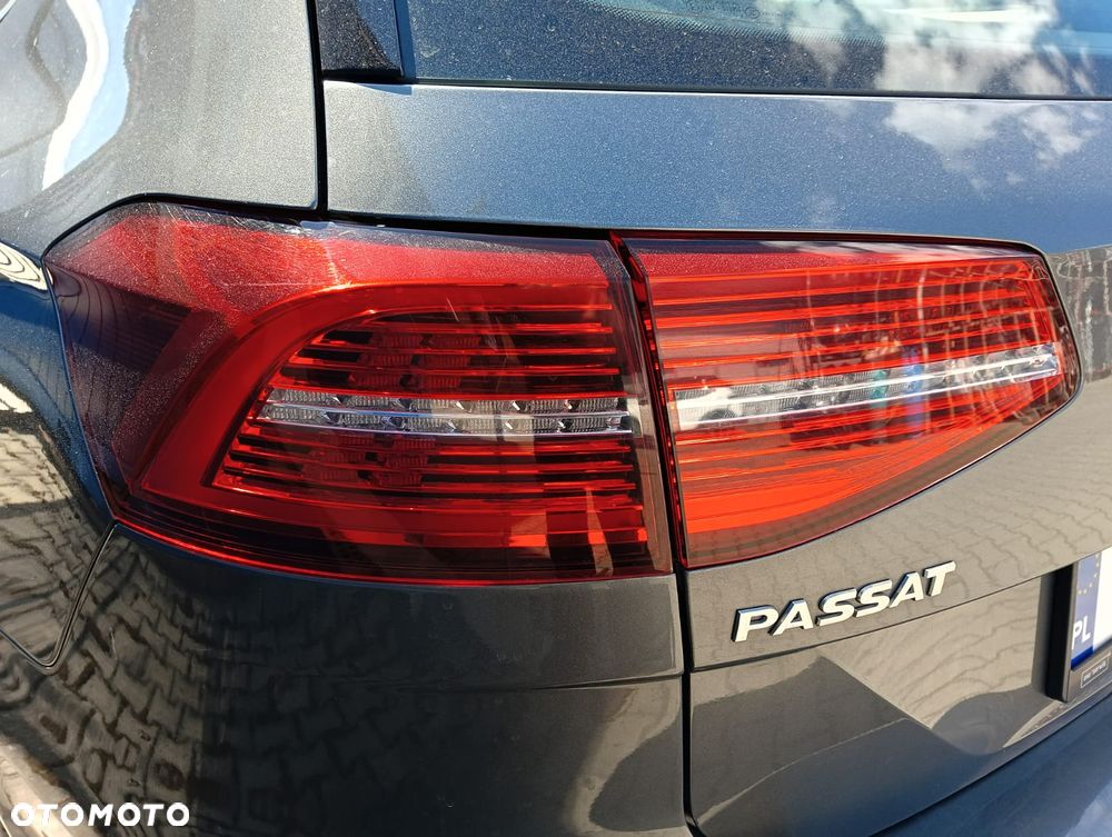 Volkswagen Passat 2.0 TDI SCR DSG Highline - 33