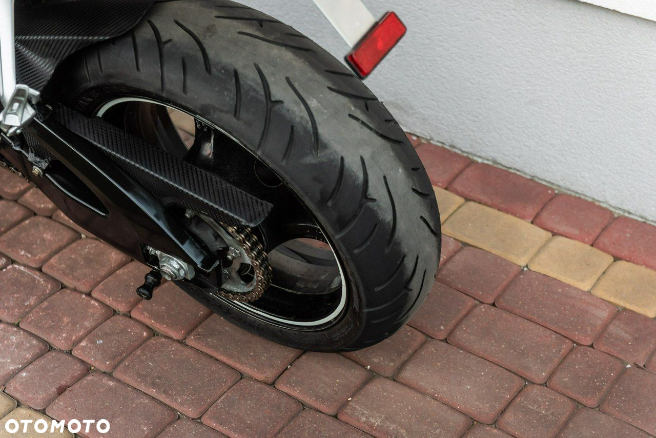 Suzuki GSX-R - 8