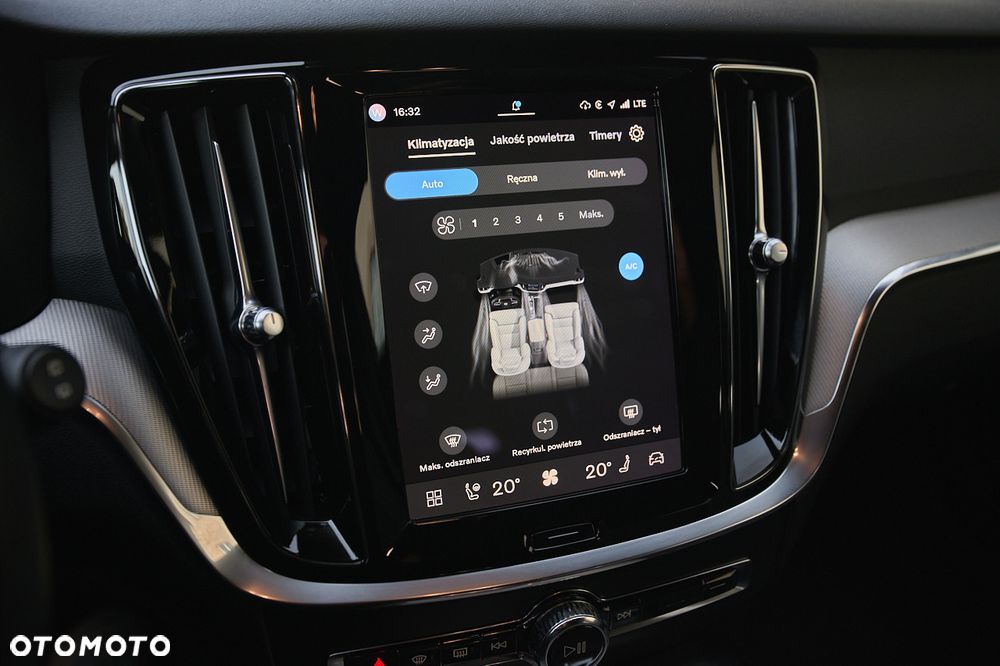 Volvo V60 2022