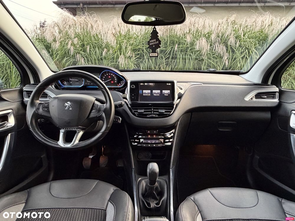 Peugeot 2008 PureTech 82 Allure - 19