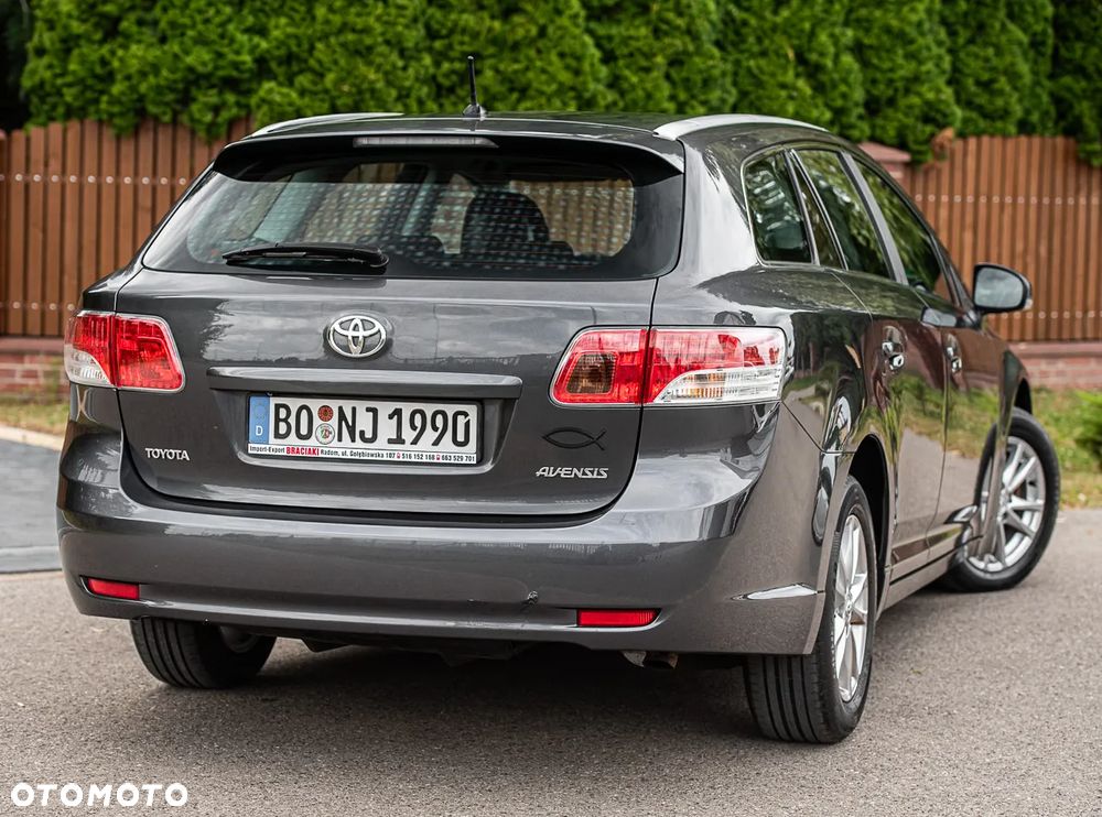 Toyota Avensis 2.0 D-4D Sol+NAVI - 8