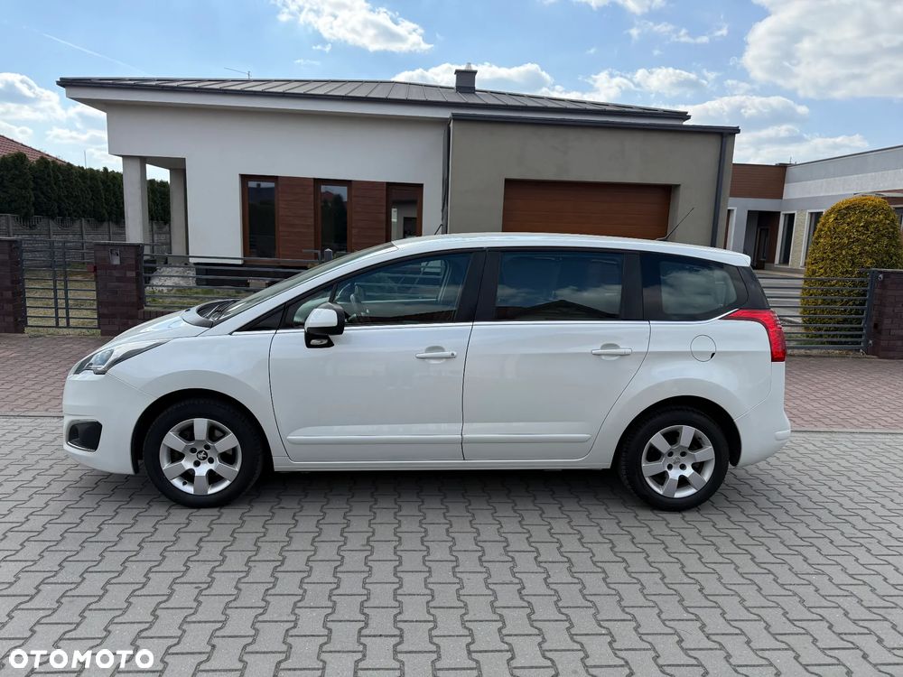 Peugeot 5008 - 17